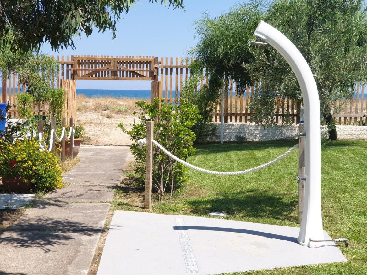 Villa sulla spiaggia tra Catania e Siracusa Agnone Bagni Esterno foto